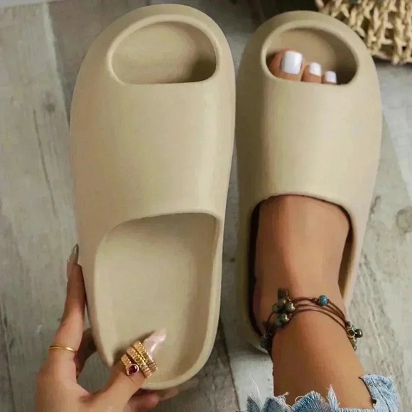 Khaki Casual Women's Anti-Slip Slippers - Picture 1 of 7